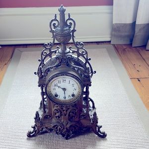 Vintages mantle clock!